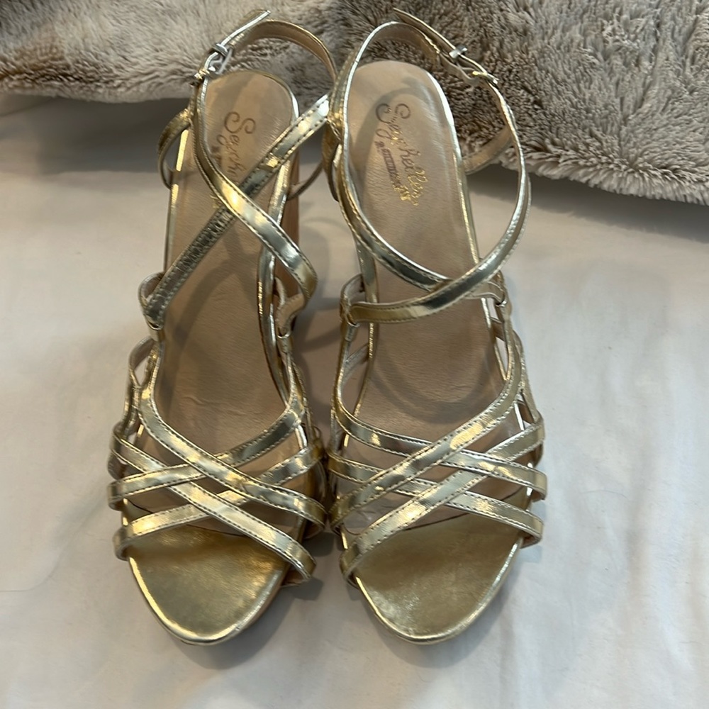 Seychelles Strappy Gold leather Wedge, size 7.5
